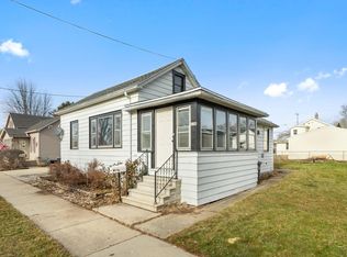 628 W 7th Ave, Oshkosh, WI 54902