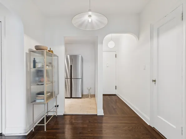 1075 Grand Concourse image 4 of 8