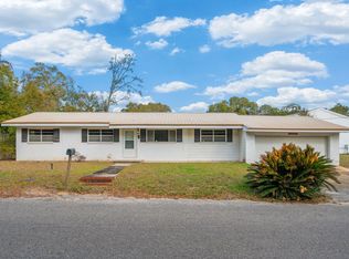 301 Dorsey Ave, Defuniak Springs, FL 32435