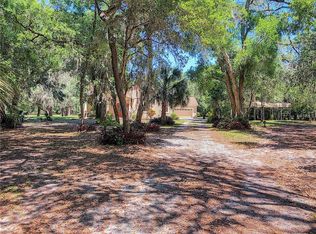 160 Old Mims Rd, Geneva, FL 32732