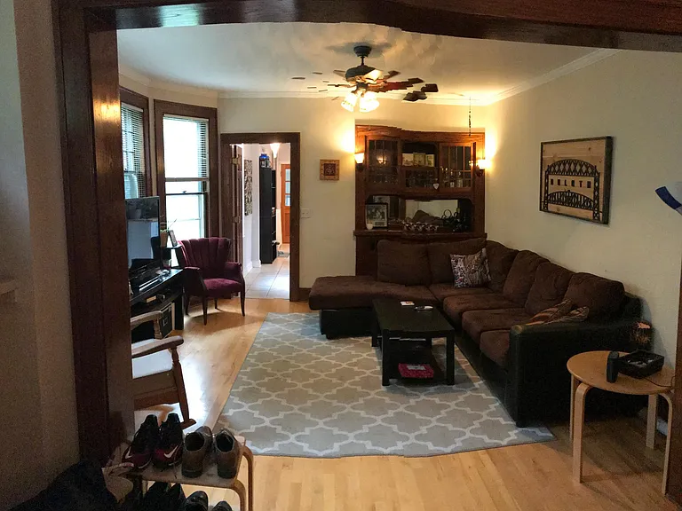 2728 Colfax Ave S — Photo 2