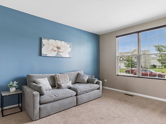 3rd image of 1452 Ruby Dr