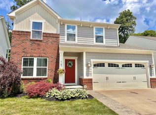 3163 Blackburn Ln, Brunswick, OH 44212