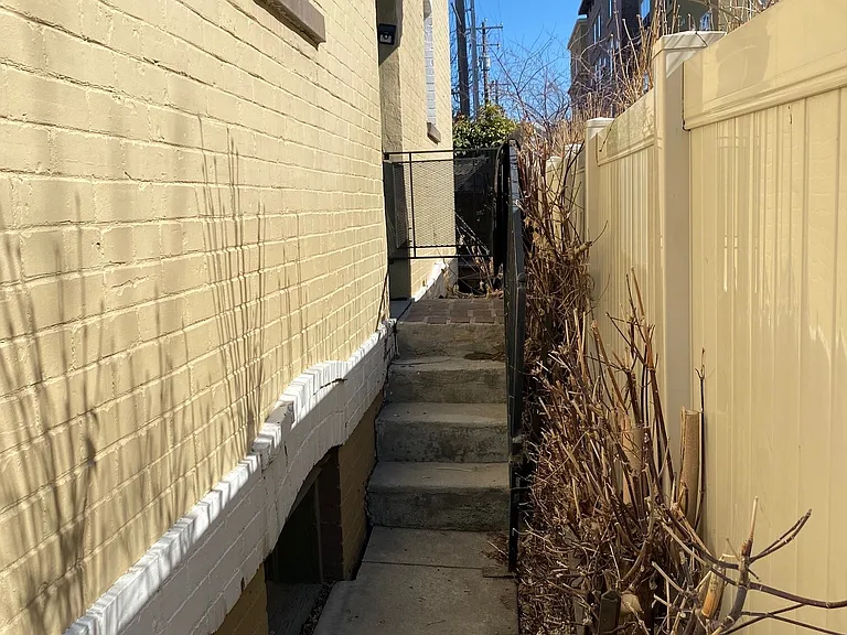 515 S Denver St — Photo 13
