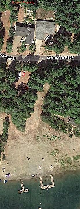 381 NE Lakeshore Dr. N.