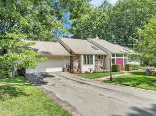 6036 Lakemont Dr, Roanoke, VA 24018