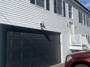 17 Cherry St, Seymour, CT 06483
