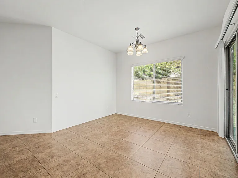 2048 W Monte Cristo Ave — Photo 12