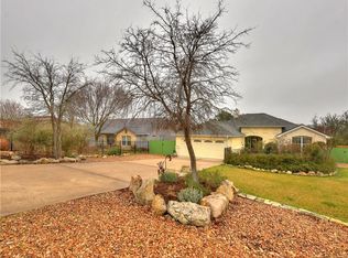 500 Ronay Dr S, Briarcliff, TX 78669