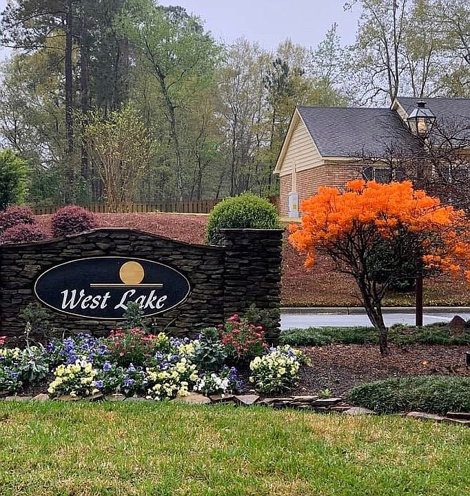 1st image of 3538 Carnoustie Dr