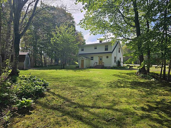 4th image of 12791 Shore Rd E