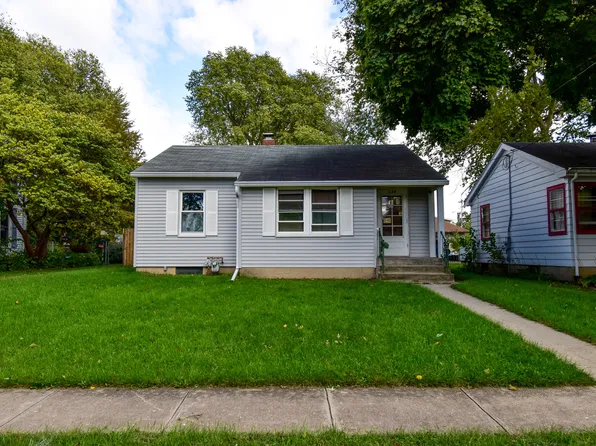 1120 N Walnut St, Pontiac, IL 61764