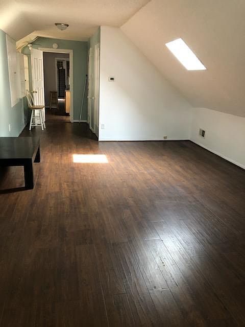 1st image of 2204 W Ainslie St