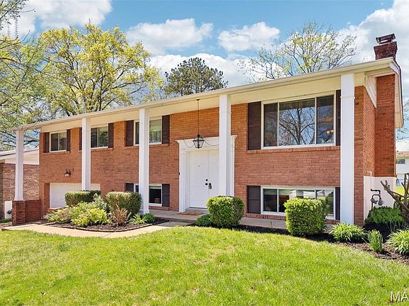 4th image of 9859 Hedgebrook Ln