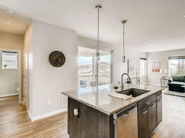 3357 Cranston Cir — Photo 3