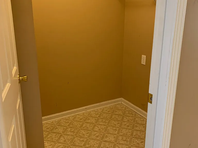 4031 Kingsley Park Ln — Photo 10