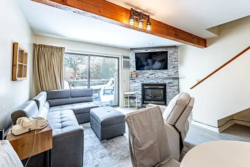 4323 Vermont Rte Photo 1