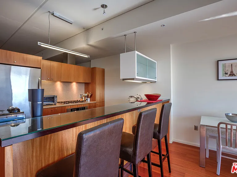 1155 S Grand Ave #707 — Photo 6