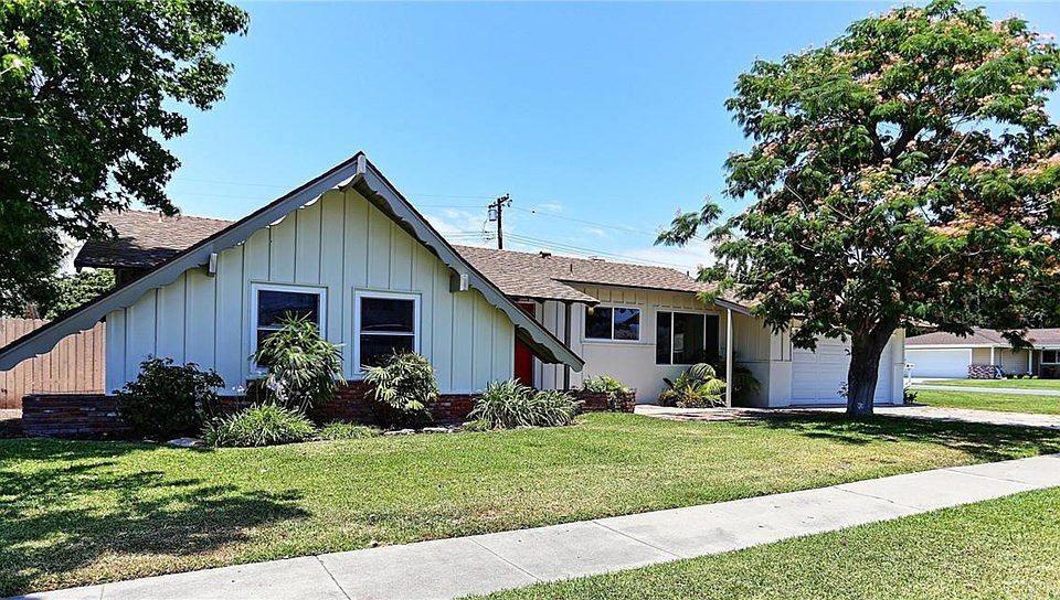 2nd image of 12771 Eveningside Dr