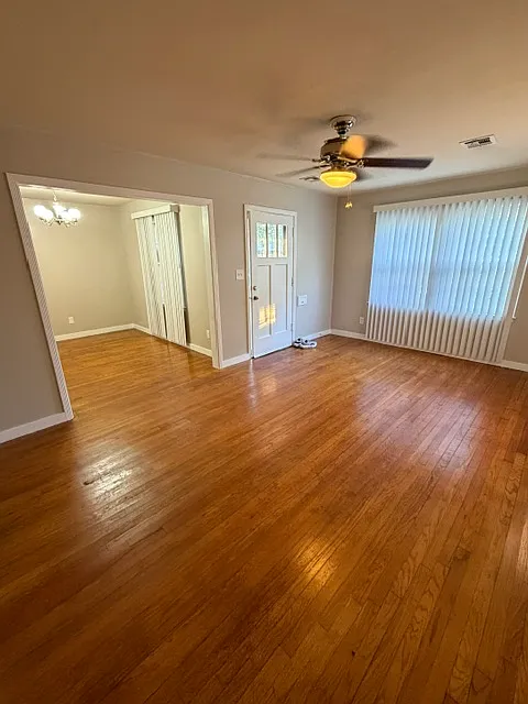 3 bed, 1079 sqft, $1,250 — Photo 3