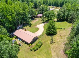 6846 Crooked Creek Rd, Lobelville, TN 37097