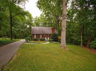 6007 Hedgerow Cir, Clemmons, NC 27012