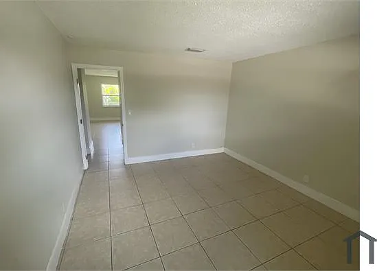 201 NW 32nd Ct #207 — Photo 12