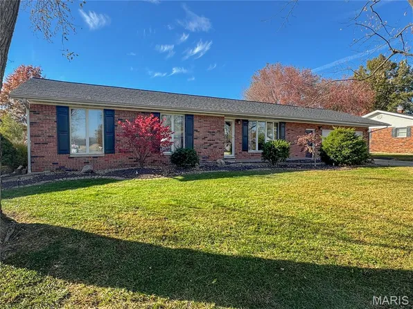 248 Kues Ave, Aviston, IL 62216