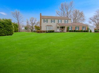 63 Stratford Dr, Freehold, NJ 07728