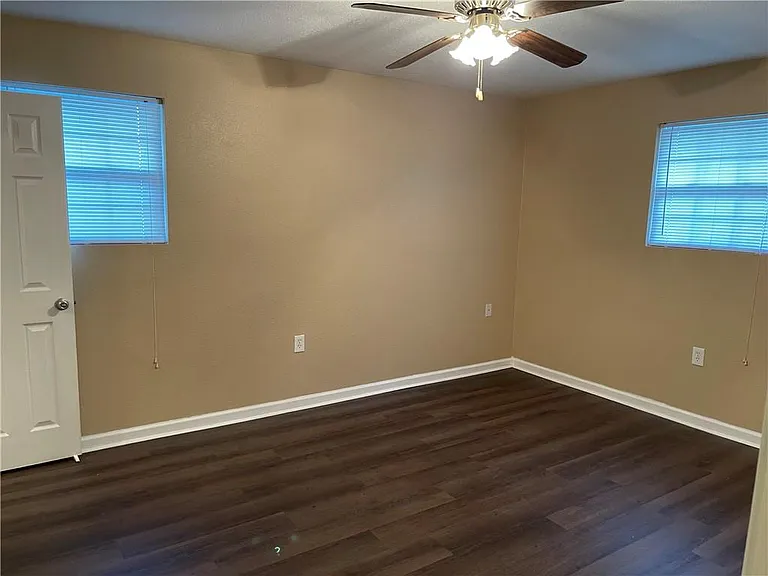 8506 Deerfield St — Photo 11