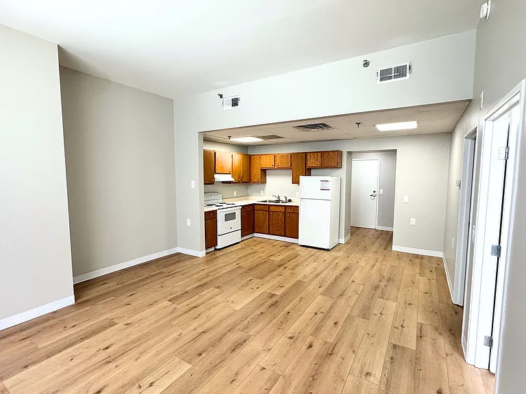 Comfortable Living at Blume Lofts, Wapakoneta — Photo 32