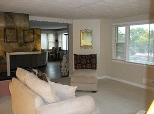 64 Sunset Ridge Dr, East Hartford, CT 06118