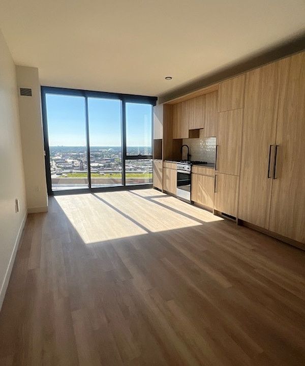 1st image of 189 N Ada St