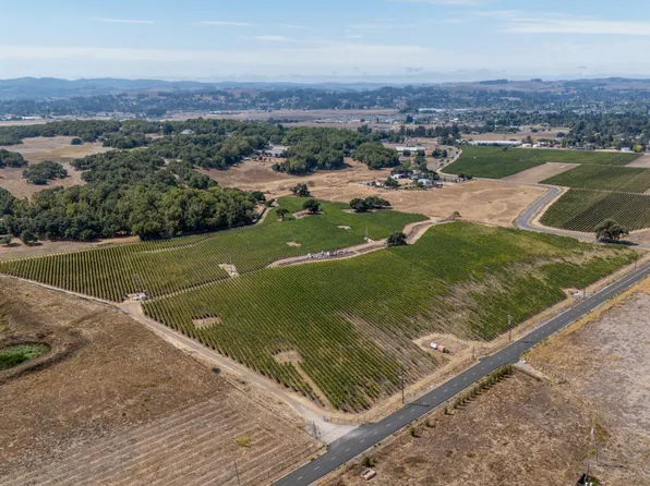 3340 Lichau Road, Penngrove, CA 94951