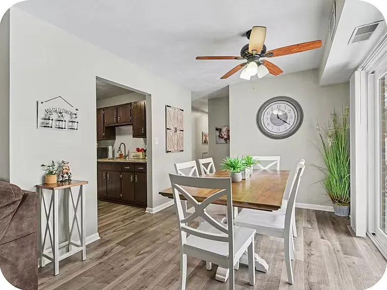 554 Allison Dr — Photo 14