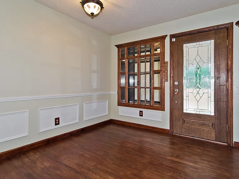 6014 Parkmeadow Dr — Photo 7