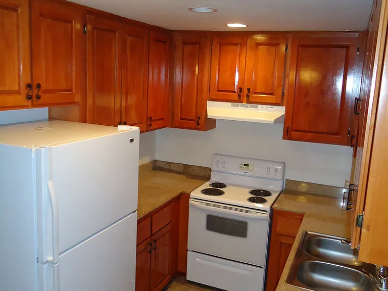 3557 Kenora Dr #36 — Photo 2
