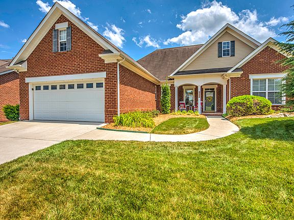 2nd image of 3306 Parrish Hill Ln