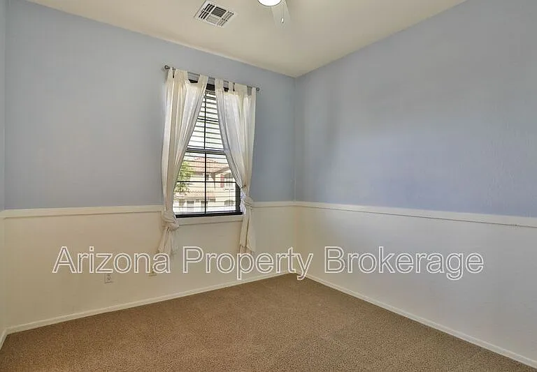 875 S Porter St — Photo 18