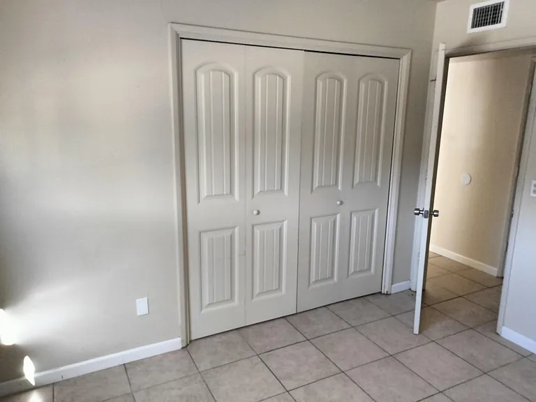 446 E Calle Arizona #3 — Photo 10