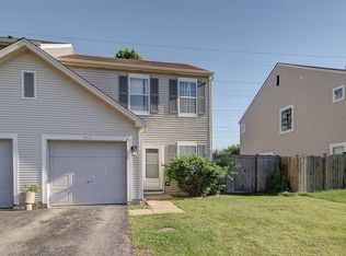 945 E Savannah Dr, Romeoville, IL 60446