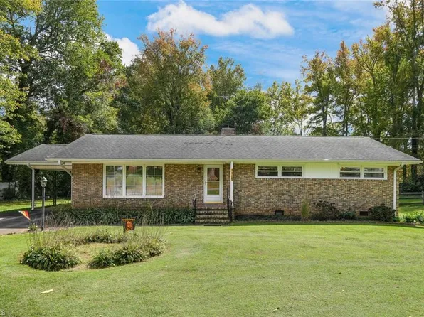 1105 Green St, Reidsville, NC 27320