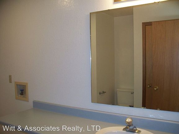 5th image of 519 S 15th Ave APT 2