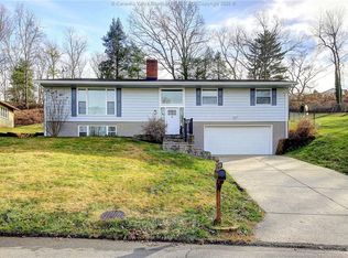 1741 Rolling Hills Cir, Charleston, WV 25314