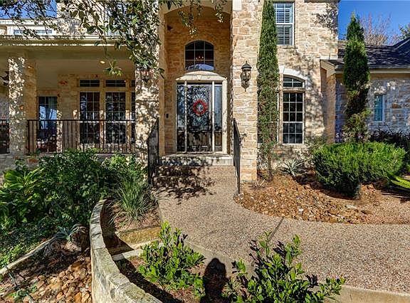 2nd image of 3104 Country Lake Ct