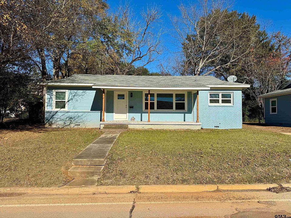 1st image of 802-804 E Goliad Ave