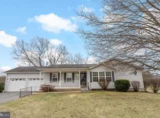 30 Tilburg Ln, Martinsburg, WV 25405