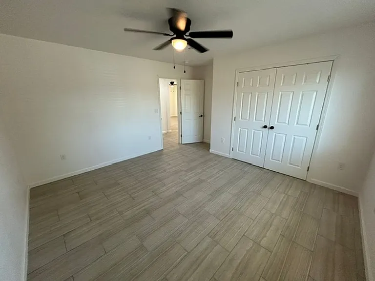 820 N Cypress St — Photo 18