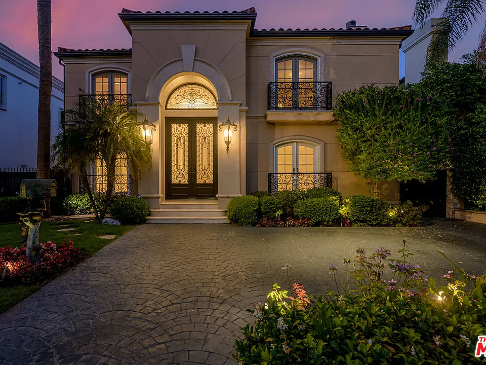 204 Foothill Rd
