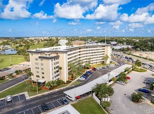 8950 Park Blvd APT 508, Seminole, FL 33777